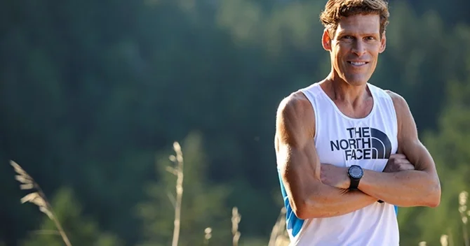 İnsan dözümünün sərhədlərini aşan ultramarafonçu: 80 saat yuxusuz qaçan idmançının sirri