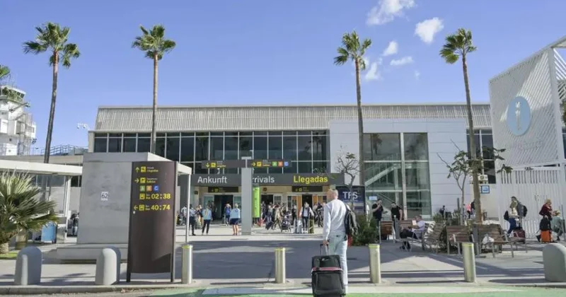 Həyat yoldaşının cəsədini təyyarəyə keçirmək istəyirdi, həbs olundu