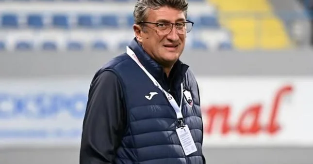 “O, yaxşı mütəxəssisdir” Sxadadze