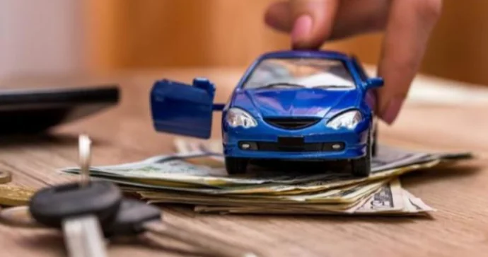 Satış mərkəzləri və qeyri rəsmi idxalçılar AVTOMOBİLLƏRİ BAHALAŞDIRIB Eelektromobillərə ...