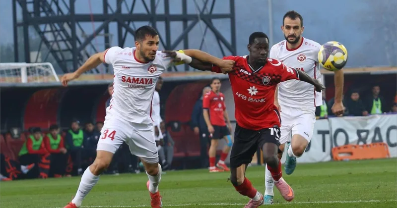 Premyer Liqa təmsilçiləri üz üzə