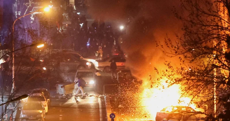 Tehranda həlak olanların dəfn mərasimi başlayıb