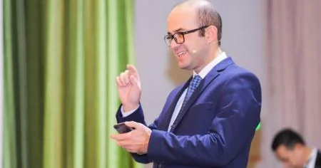 Şagirdlər riyaziyyat məsələlərində riyaziyyatda yox, mətni anlamaqda çətinlik çəkirlər Təhsil eksperti