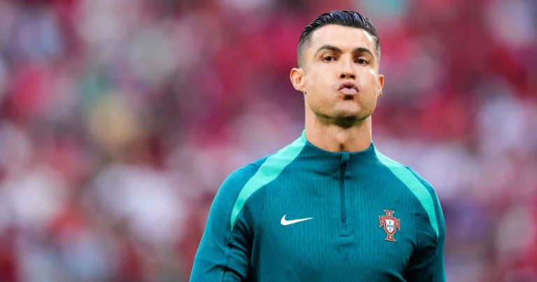 Ronaldo dünyanın ilk milyarder futbolçusudur