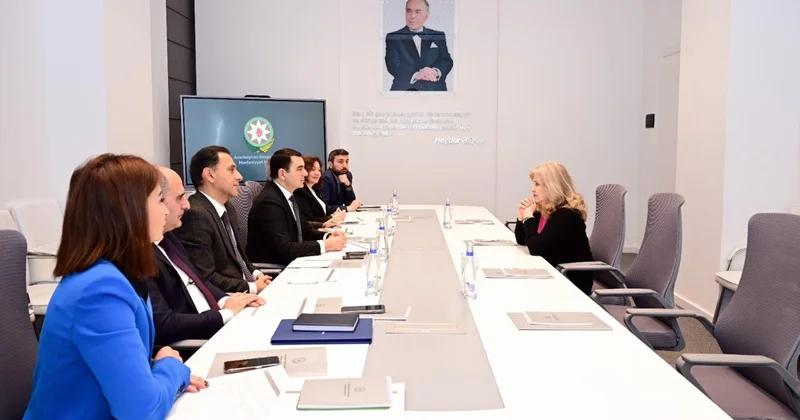 Adil Kərimli Bakıda vətəndaşları qəbul edib FOTOLAR