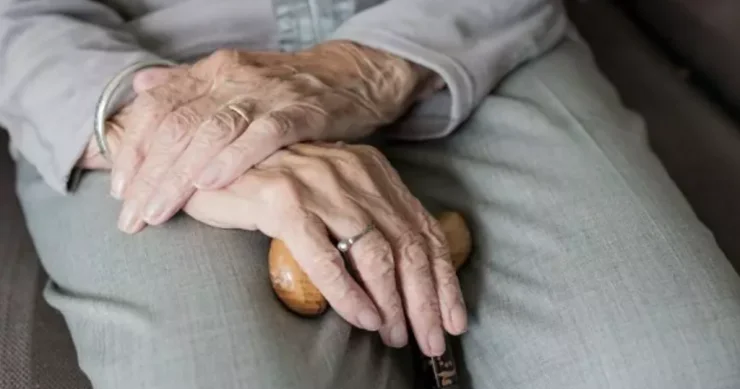 Həmin yaşda beynimiz “yavaşlayır”: Qocalıqda 3 vacib dönüş nöqtəsi