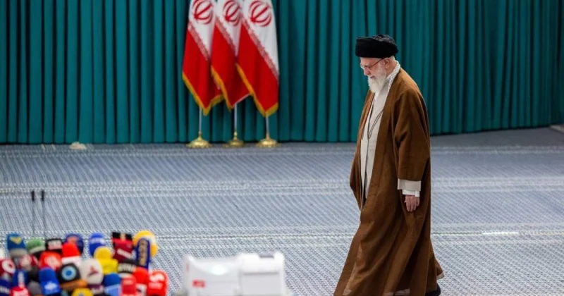 İranda vəziyyət dəyişdi: Pəhləvilər bacarmışdı, dini hökumət necə edəcək?