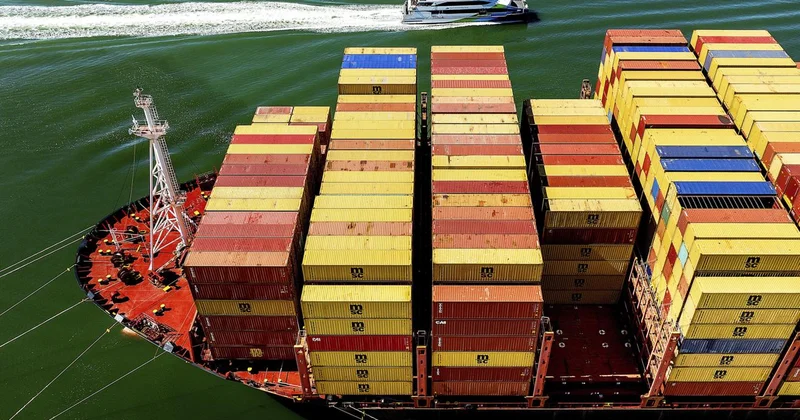 İran XİN ABŞ tariflərinin təhlükəli nəticələri barədə xəbərdarlıq edib