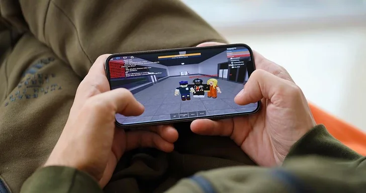 Фильтры и возрастные ограничения: в Азербайджане разрабатывают меры по защите детей в цифровой среде