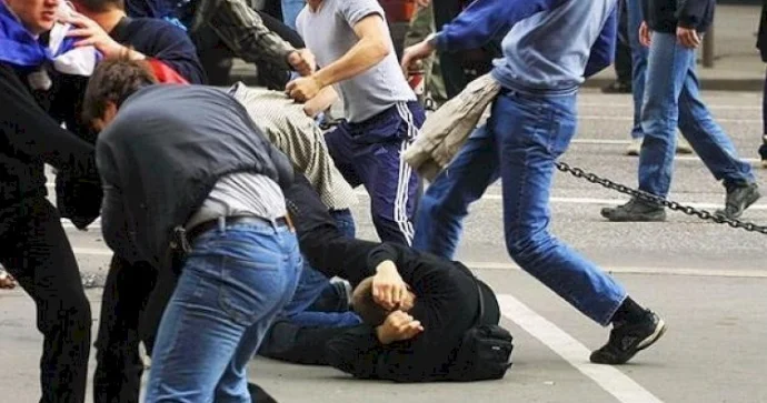 Restoranda sərxoş oldu, müdiri söydü Videoya çəkib rəhbərliyə göndərdilər