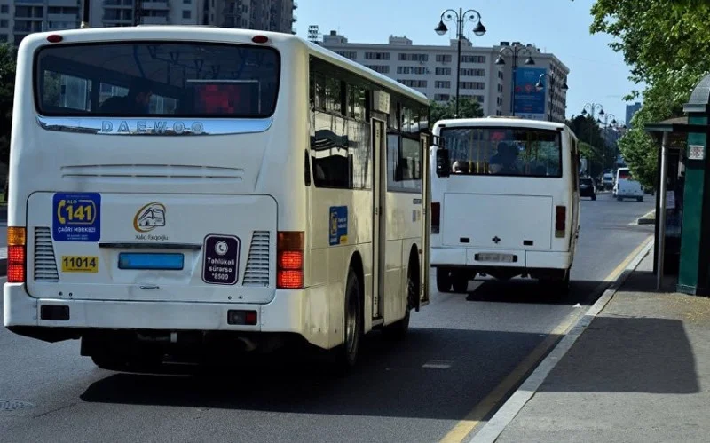 104 nömrəli avtobuslar bərbad vəziyyətdədir...