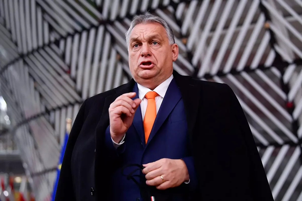 Orban: Aİ Ukrayna ilə danışıqlar siyasətini dəyişməlidir