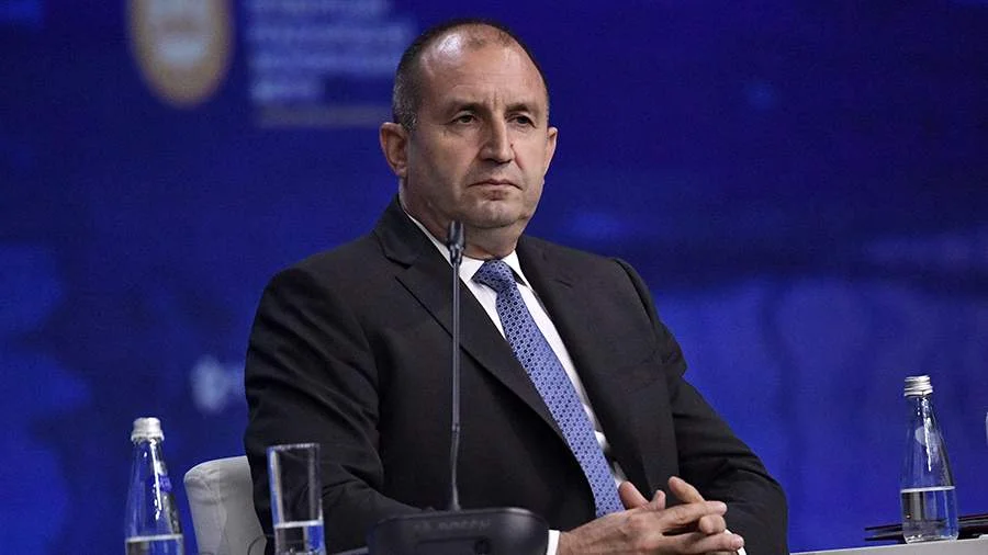 Radev: Ukrayna münaqişəsi bütün diplomatiya vasitələri ilə həll edilməlidir