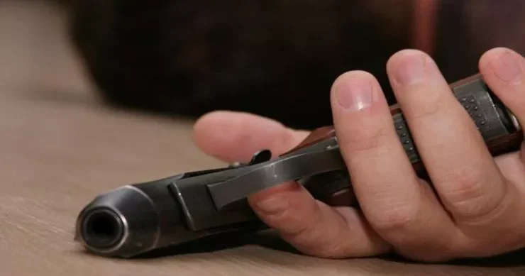 Polis rəisi xidməti silahla özünü öldürdü