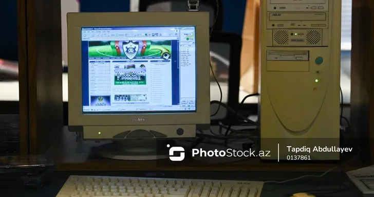 История технологий в Баку: от первых ЭВМ до эпохи Windows XP
