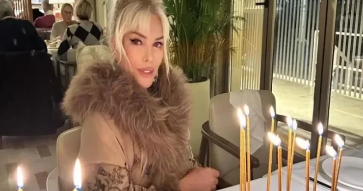 Ajda Pekkanın 80 yaşı oldu