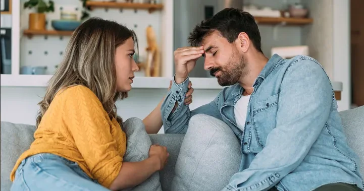 Münasibətdə ayrılığa səbəb olan 10 səhv: bunları əsla etməyin!