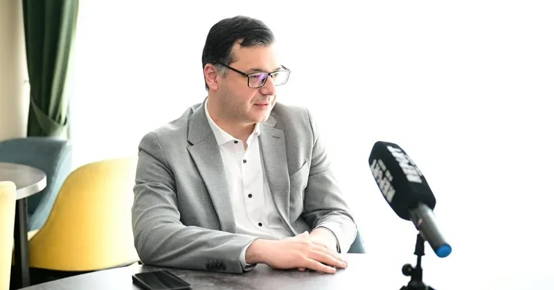 Олег Амирбеков назначен директором Русдрамы
