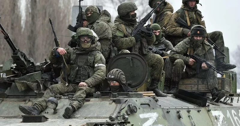 Зеленский: Украина не проигрывает, Россия платит потерями за каждый километр