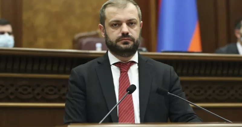 Армянский министр: Мы всех очень любим, мы всех уважаем, но...