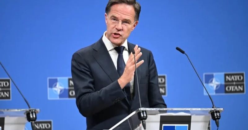 Putinin hərəkətləri dəlilikdir Rutte