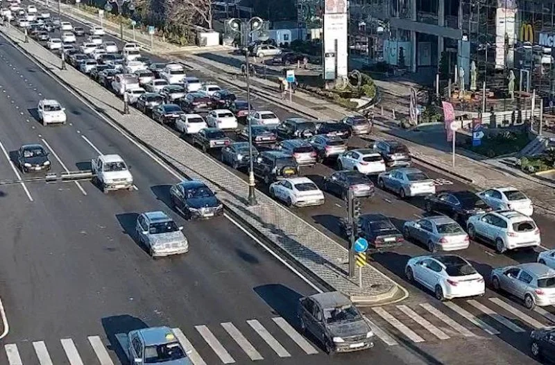 Bakının əksər yolları yenə tıxaclıdır Siyahı