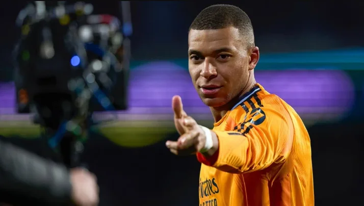 Mbappe Fransa komandasının səhmlərini ələ keçirdi Özü açıqladı