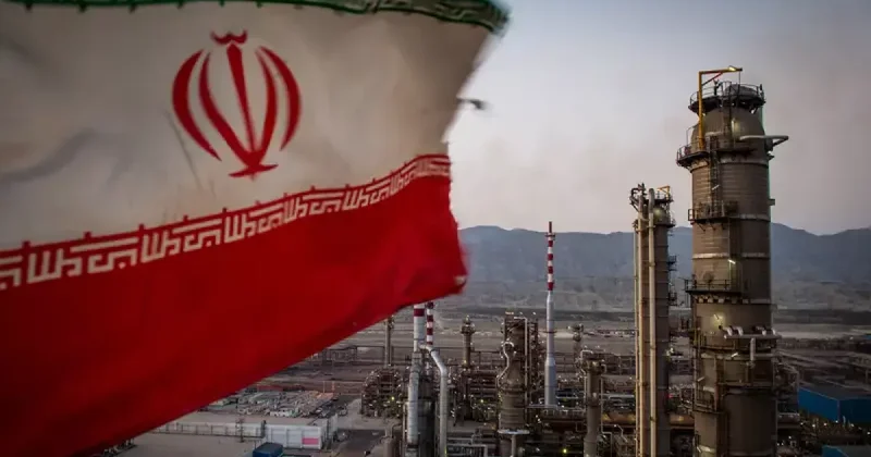 Иран пригрозил ударами по нефтяным объектам союзников США