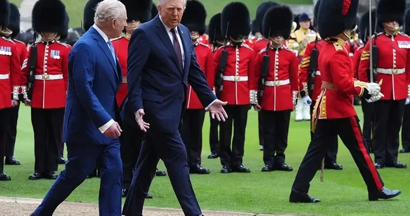 III Karl Trampın Britaniyaya dövlət səfərinə qarşı olub
