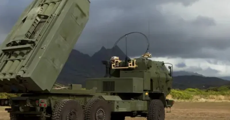 Украинцы ударили Хаймарсом по российским машинам с боеприпасами видео