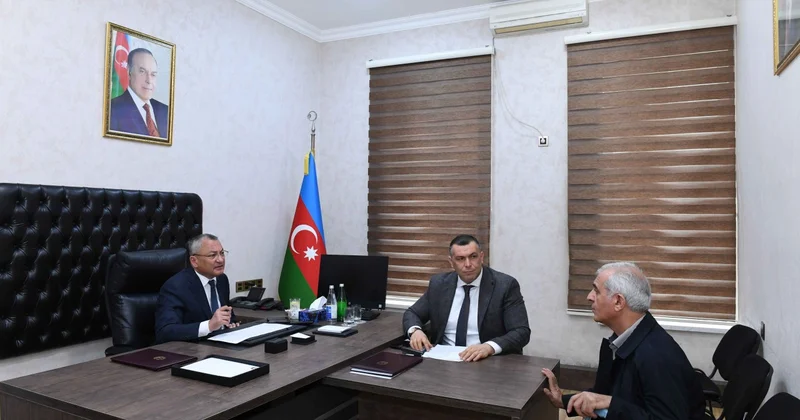 Rövşən Rzayev vətəndaşların müraciətlərini dinlədi FOTOLAR