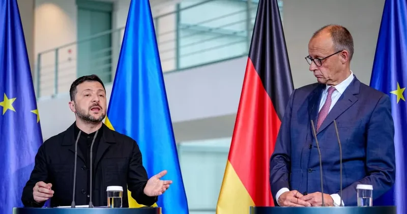 Зеленский: Украина должна быть полноправным партнером ЕС и НАТО