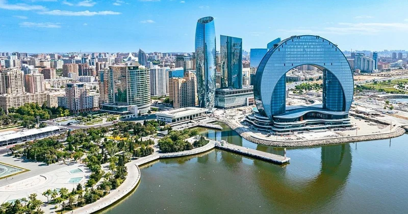 В Азербайджане вырос поток туристов из Израиля на фоне снижения из Ирана