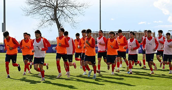 U 20 nin Qəbələdə təlim məşq toplanışı davam edir FOTO