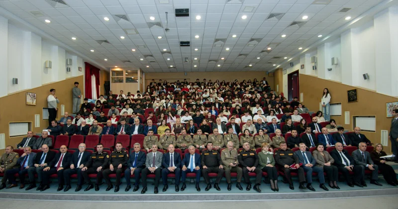 BMU tələbələri FHN in gənclərlə bağlı həyata keçirdiyi layihələr barədə məlumatlandırılıb