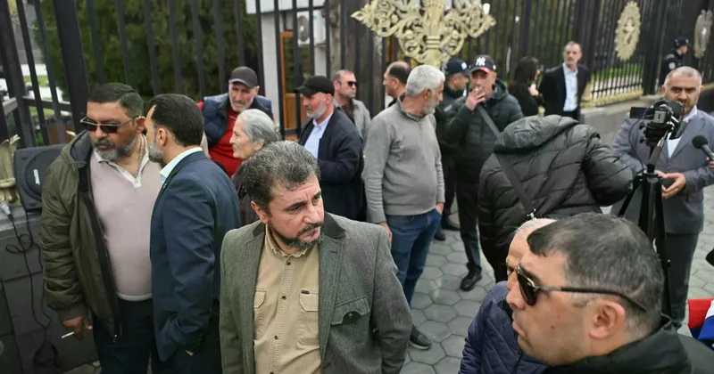 В Иреване родные без вести пропавших требуют рассекретить доклад по 44 дневной войне