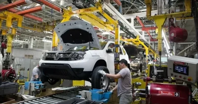 Renault mühəndislərin sayını azaltmağı planlaşdırır