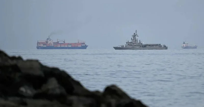Hörmüz boğazında gərginlik: ABŞ nin təyyarədaşıyan gəmisi Oman körfəzinə daxil olub