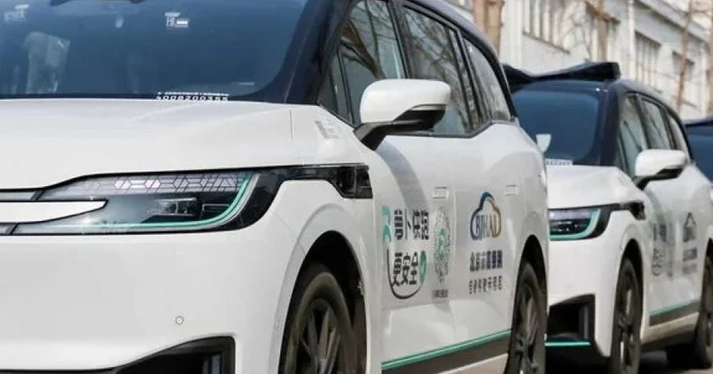 Китай распорядился провести проверки роботакси после ДТП