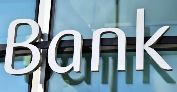 14 bank xalis mənfəət açıqladı SİYAHI