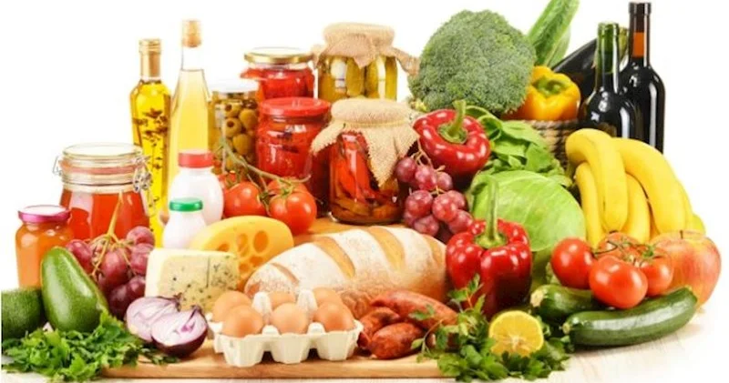 Xərclərimizin yarıdan çoxunu yeyib içməyə sərf edirik Rəsmi