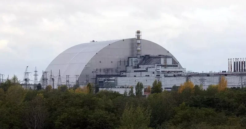 Чернобыль под угрозой: удар дрона нарушил систему сдерживания радиации
