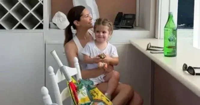 Roman Abramoviçin 13 yaşlı qızından XƏBƏR VAR FOTO
