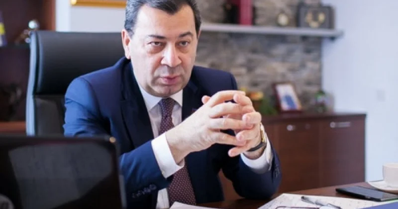 Komitə sədri: Nə edəsən ki, ortaq məxrəcə gələ bilmirlər