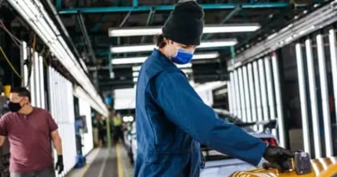 Detal oğurluğu “Ford”a 8 milyon dollar ziyan vurdu