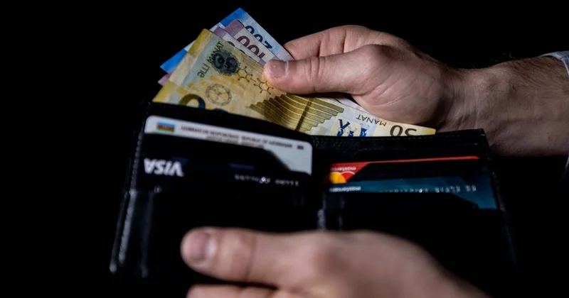 Среднемесячная заработная плата в Азербайджане выросла на 10%