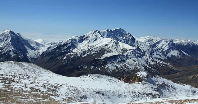Şahdağa qar yağır