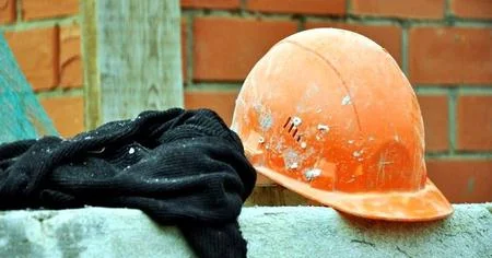 Ekspertdən xəbərdarlıq: İş yerləri işçilərə fərdi mühafizə vasitələri təsis etməyə məcburdur