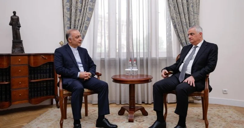 Paşinyanın müavini İranın Ermənistandakı səfiri ilə regional hadisələri müzakirə edib