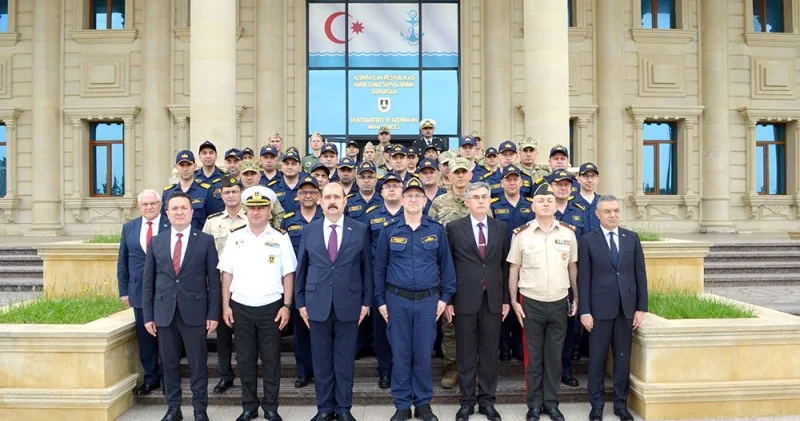 Talat Canbolat Azərbaycanda dəniz əməliyyatları mərkəzinə və döyüş gəmilərinə baş çəkib